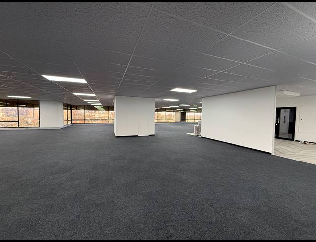 835M² OFFICE TO LET IN BRAAMFONTEIN WERF